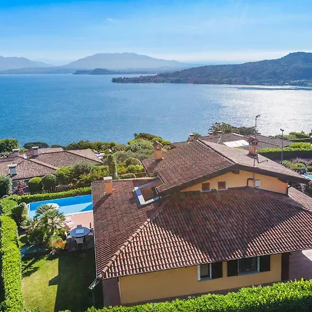 فيلة Marta مييْنا