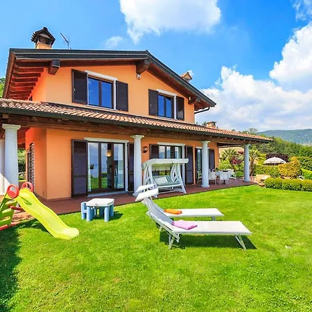 Marta Villa